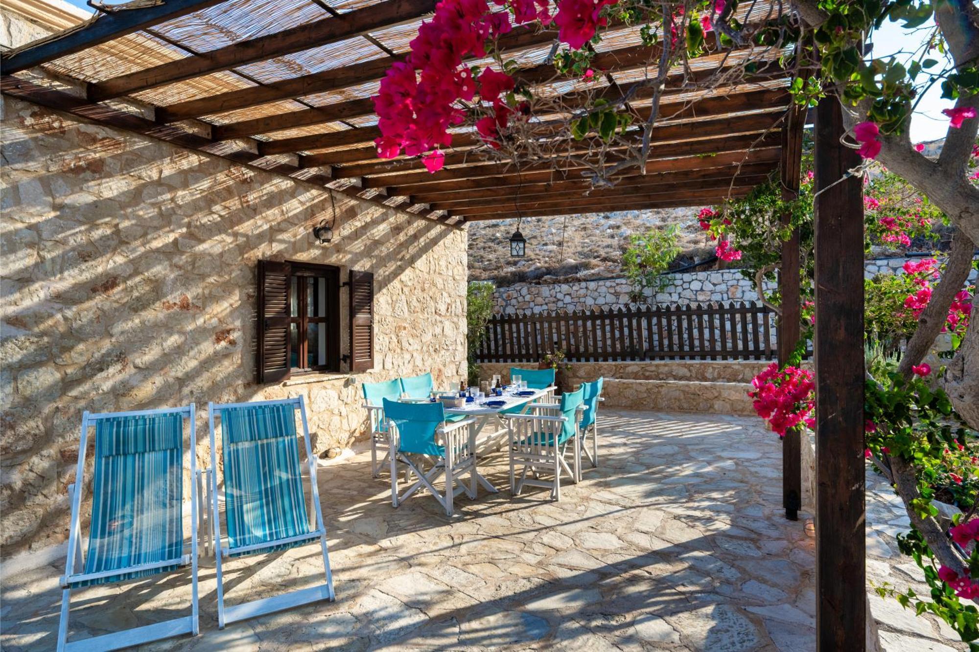 Villa Ftenagia Chalki Town Zewnętrze zdjęcie
