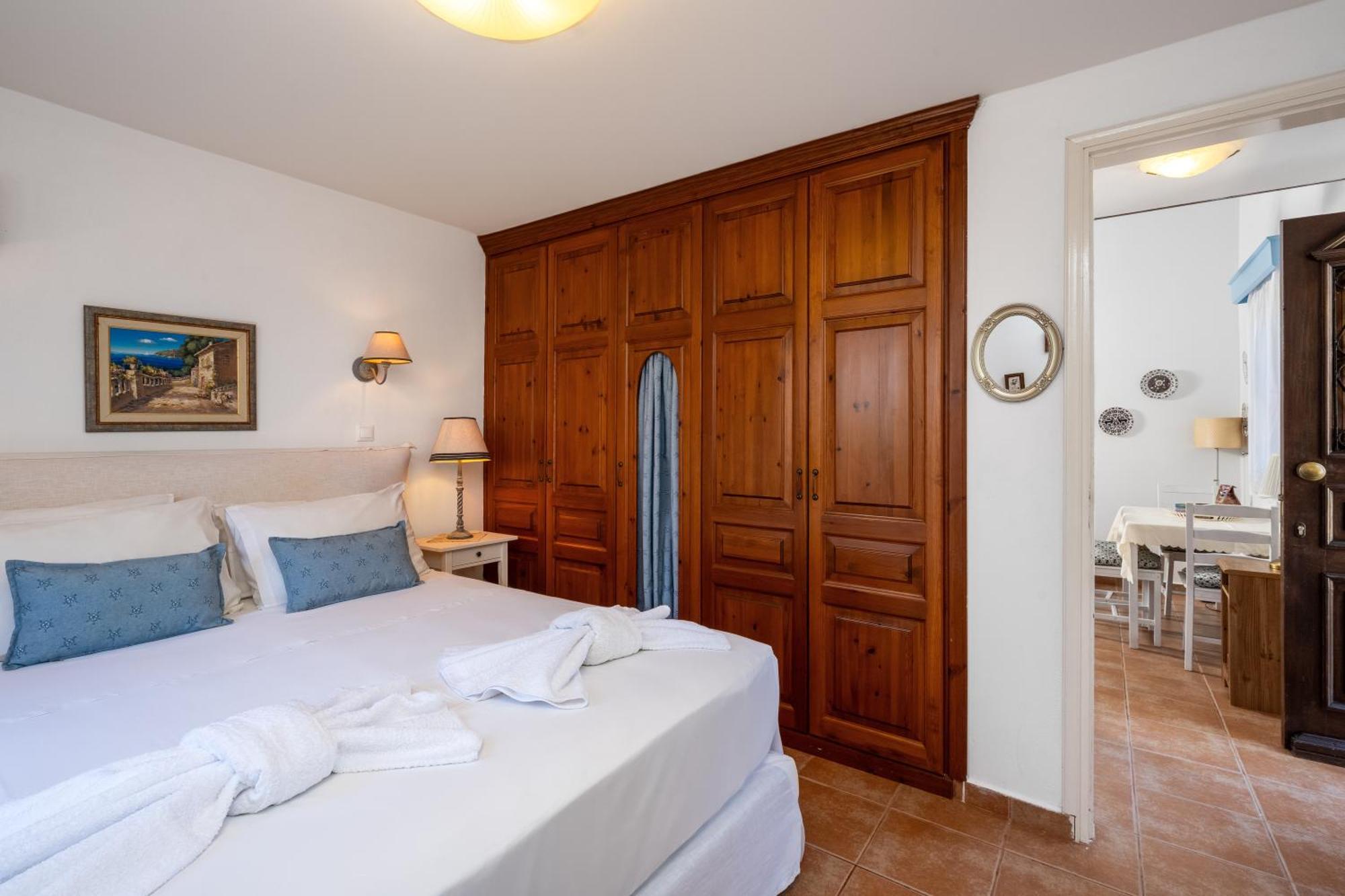 Villa Ftenagia Chalki Town Zewnętrze zdjęcie