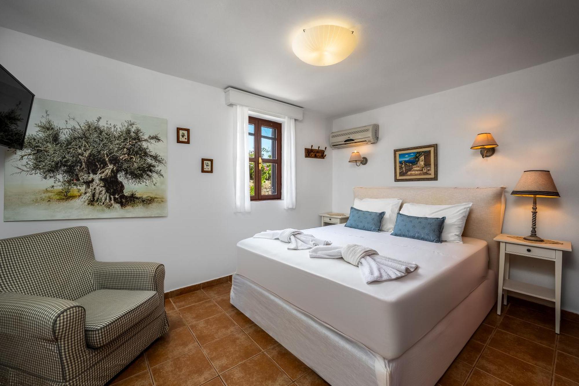 Villa Ftenagia Chalki Town Zewnętrze zdjęcie